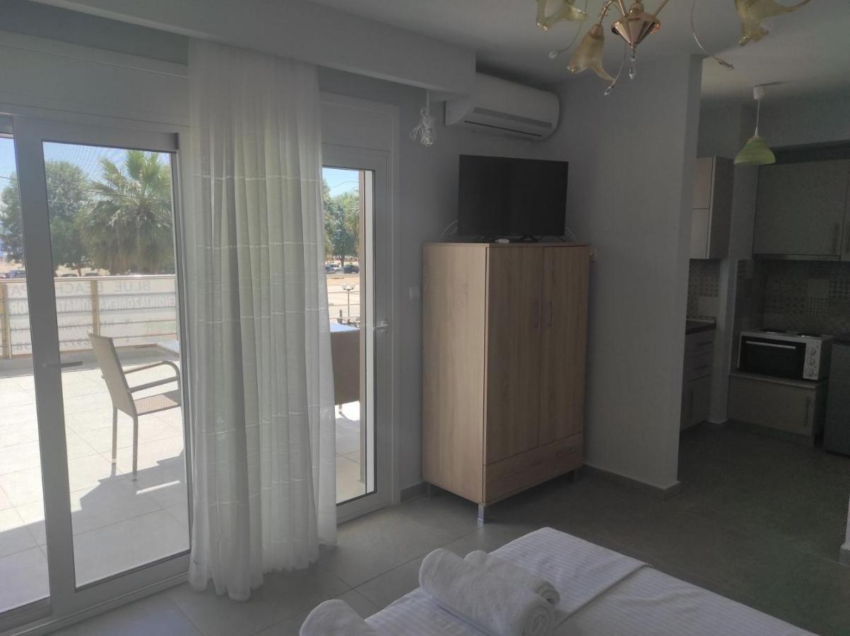 Blue Beach Apartments Ofrínion Dış mekan fotoğraf